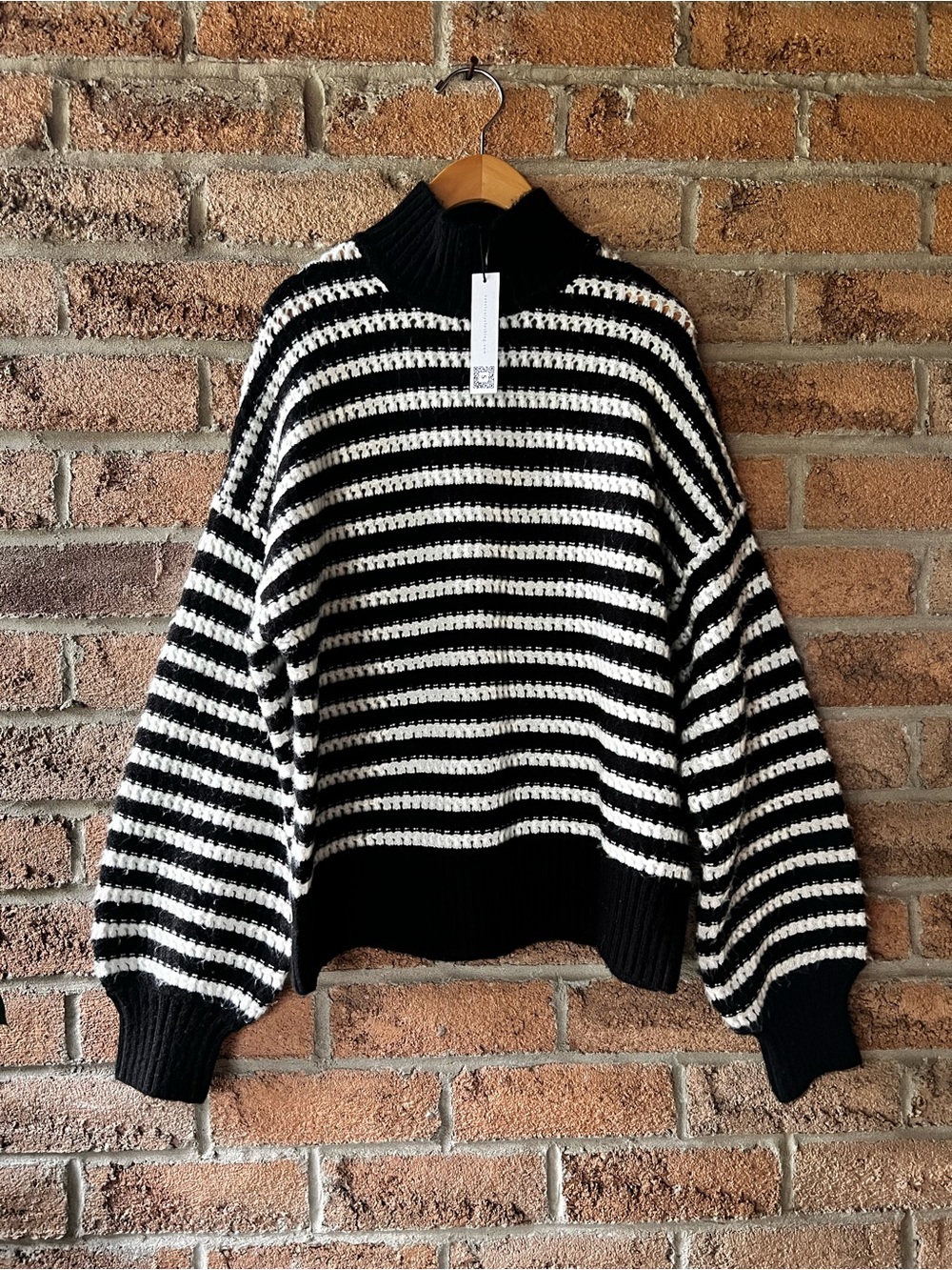 Sanctuary Black White Striped Textured Knit Oversized Mock Neck Sweater XS